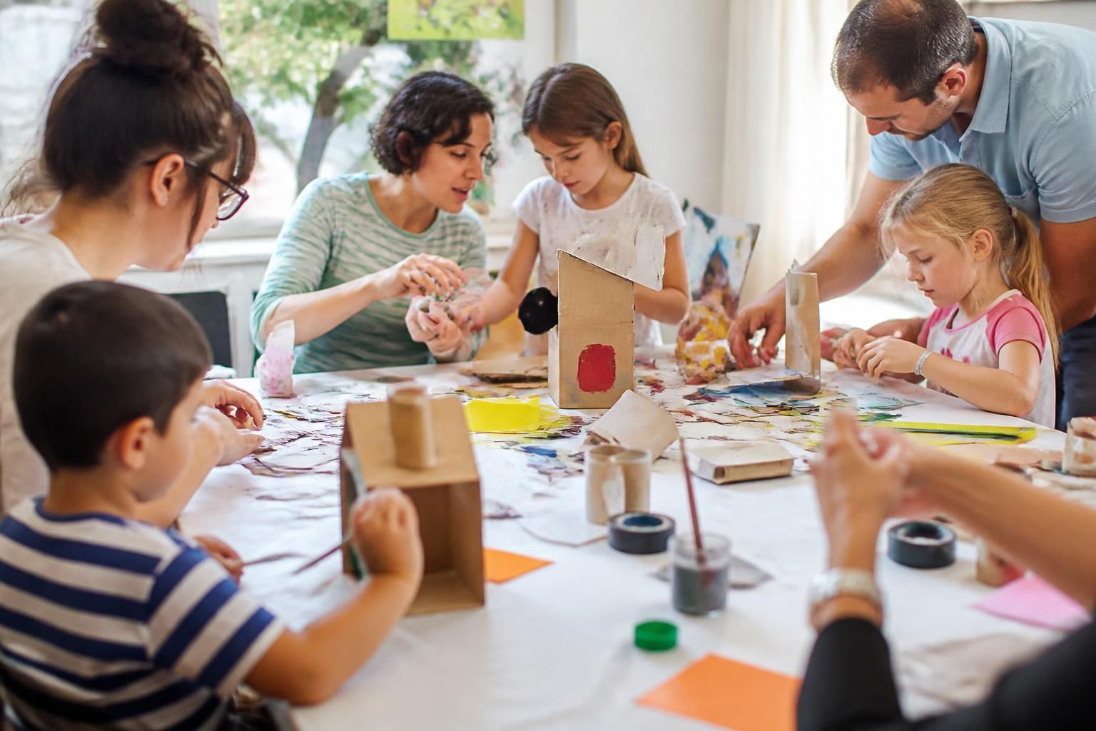 découvrez des activités manuelles faciles et rapides avec nos bricolages et tutoriels diy adaptés à tous les âges, parfaits pour stimuler la créativité en famille ou seul.