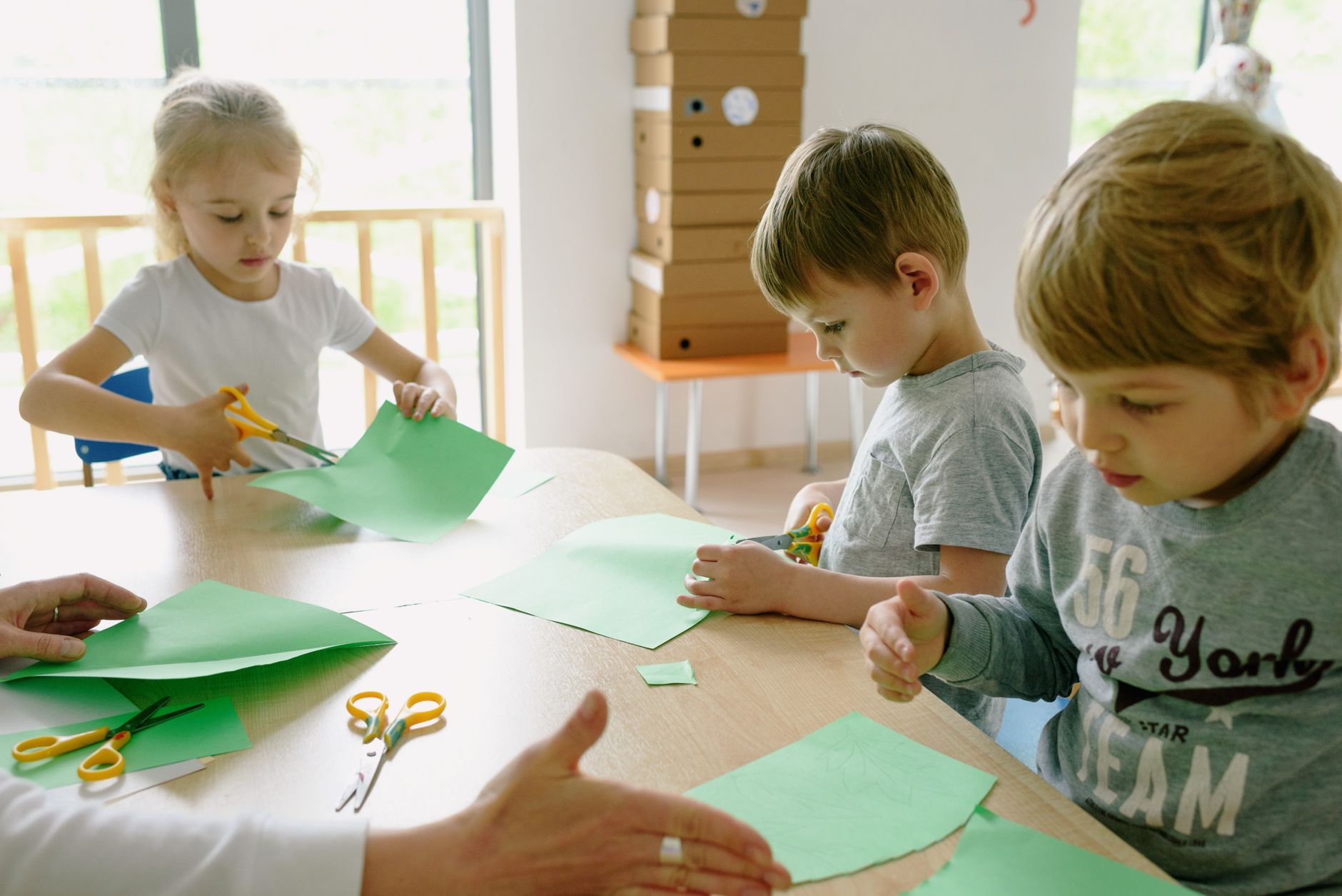 Fiches d’activités manuelles en PDF : ce que cela change au quotidien — enfants activités manuelles en papier