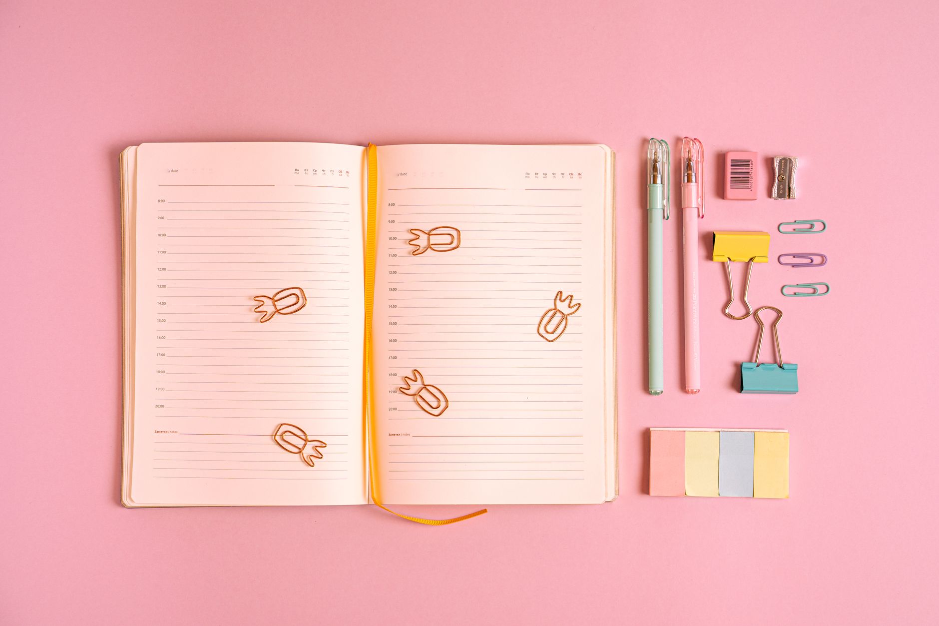 Fournitures scolaires à dessiner trousse, — fournitures scolaires kawaii dessin