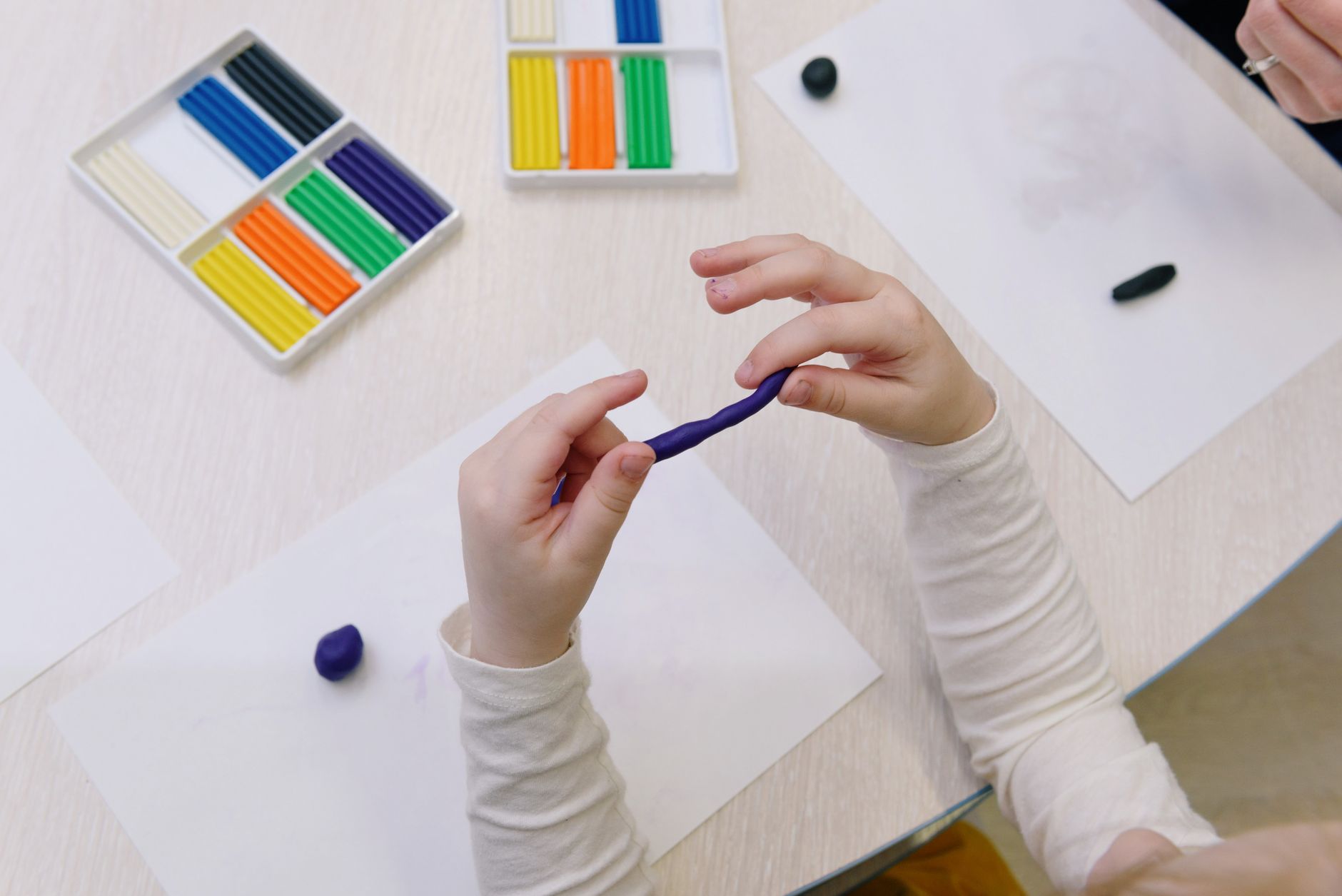 Comprendre la pâte Fimo avant de choisir ses modèles Fimo pour débutants — créations en pâte Fimo colorées pour enfants